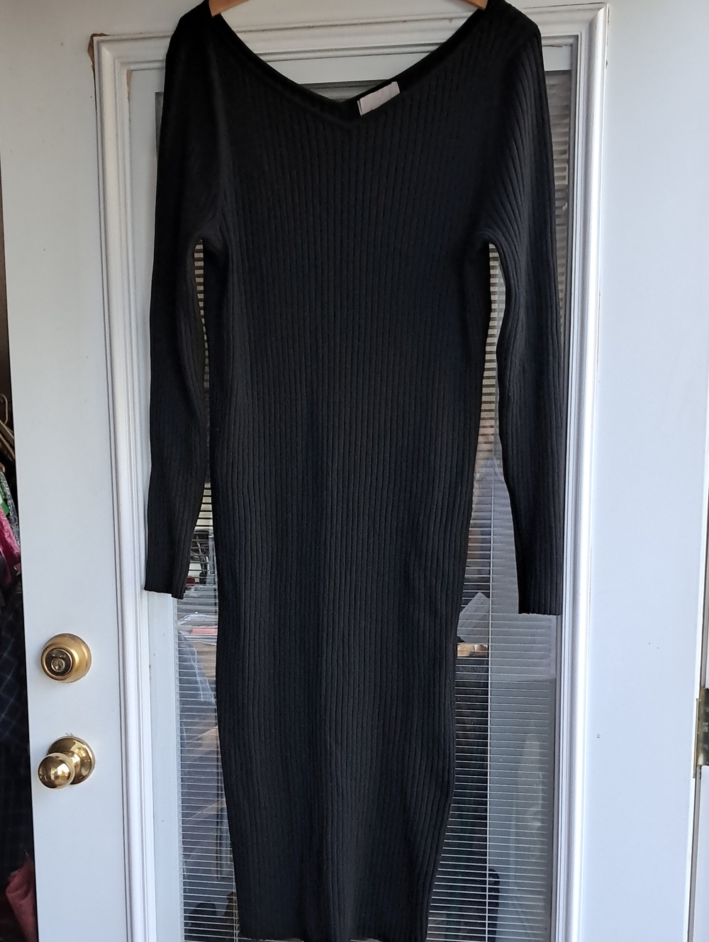 H&M Black Ribbed V‑Neck Long Sleeve Dress